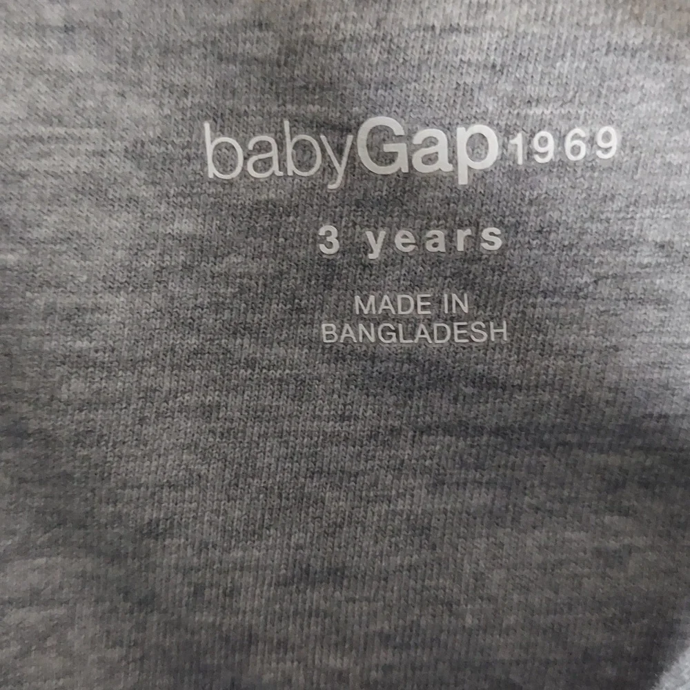 Baby Gap boy's   shirts  Size 3 years.